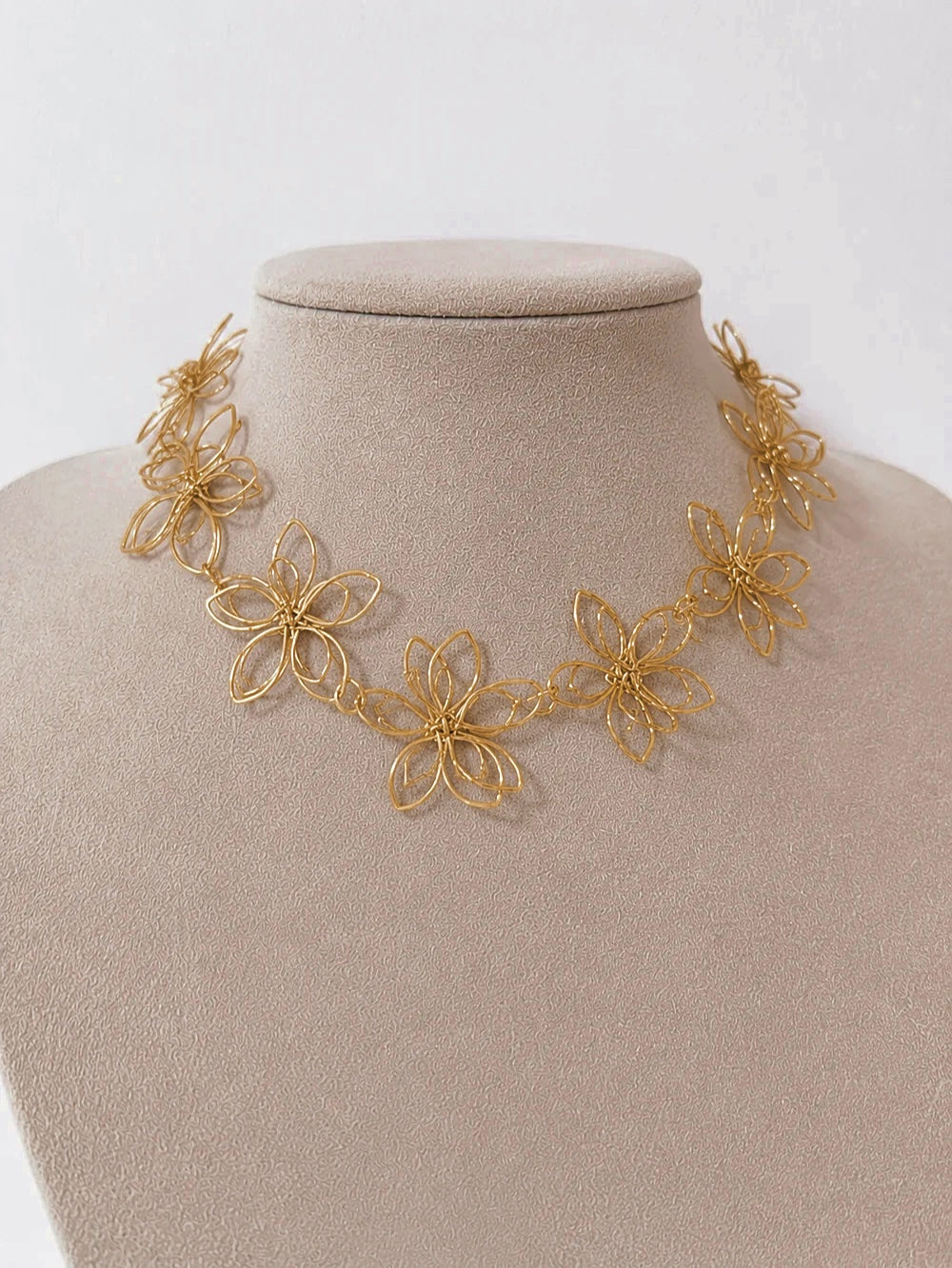 COLLAR CHOCKER JAZMÍN